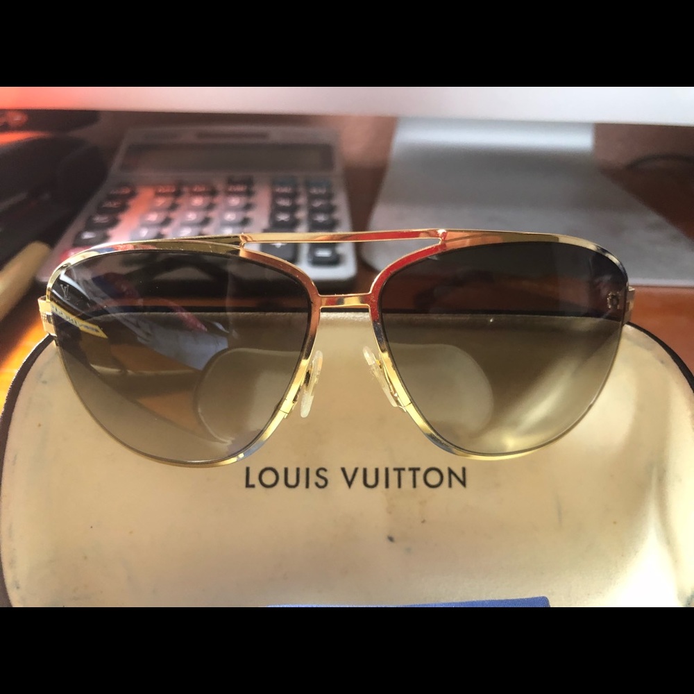 Used LV sunglasses 100% Authentic